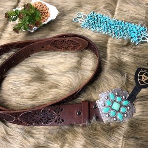 NWT Genuine Leather Ariat Belt Turquoise Buckle